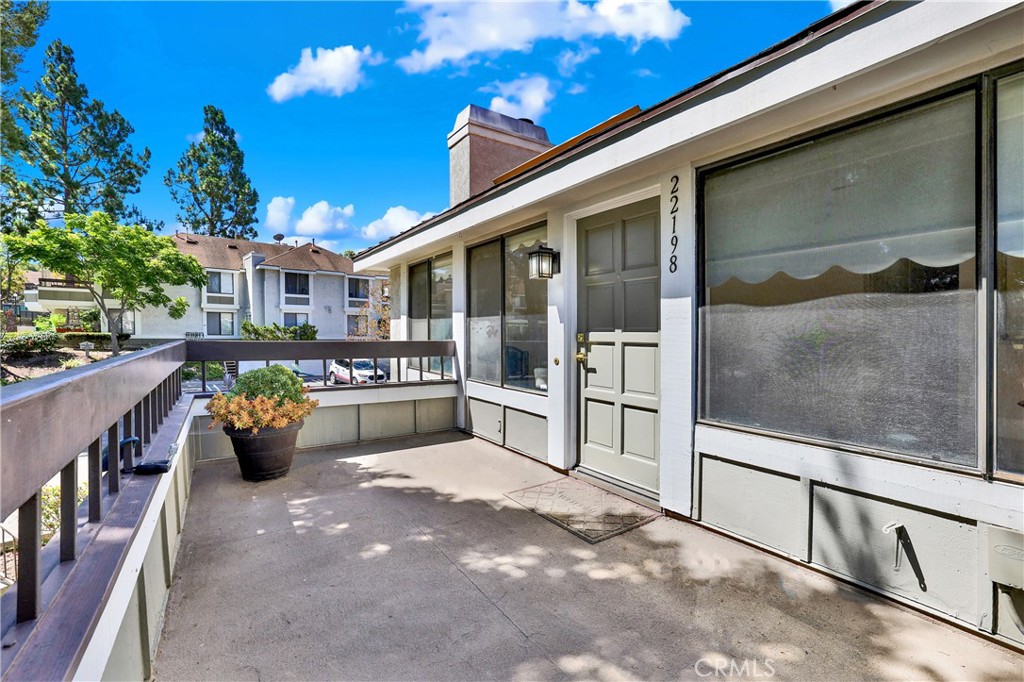 22198 Cedar Pointe