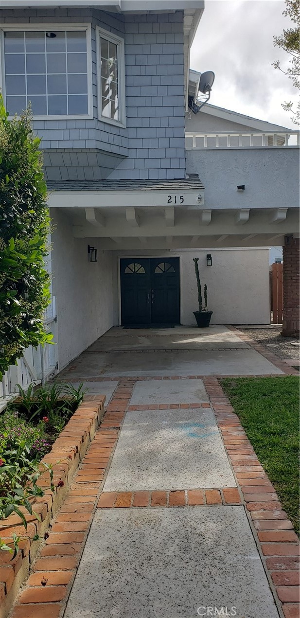 215 Knox Street