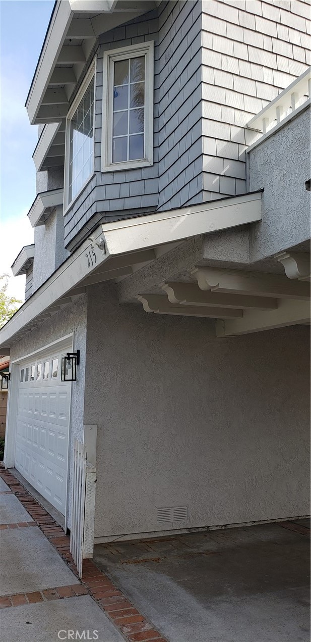 215 Knox Street