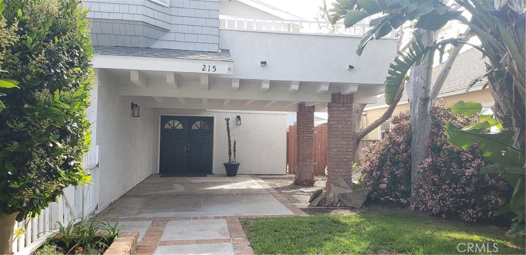 215 Knox Street