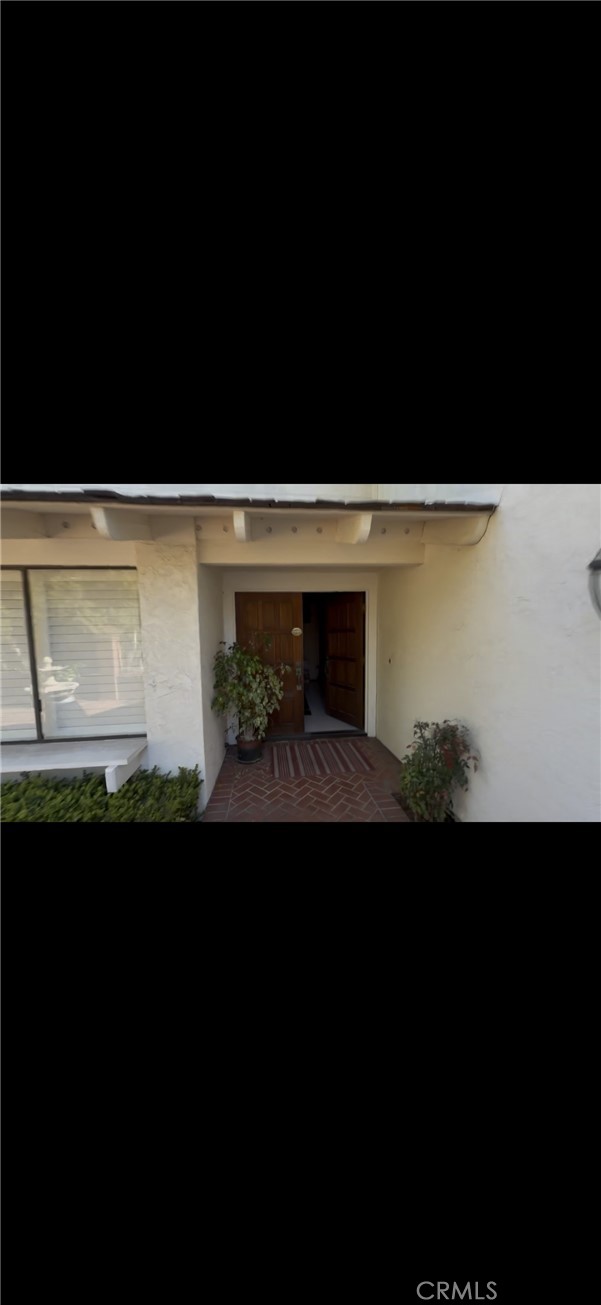 23912 Flores ave