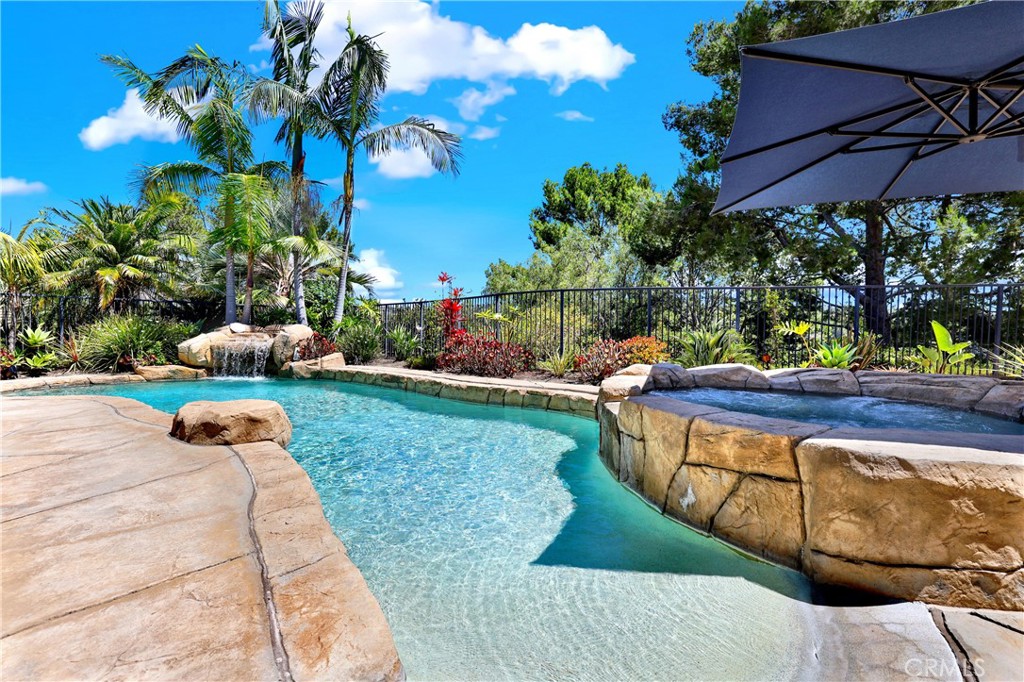 2912 Estancia
