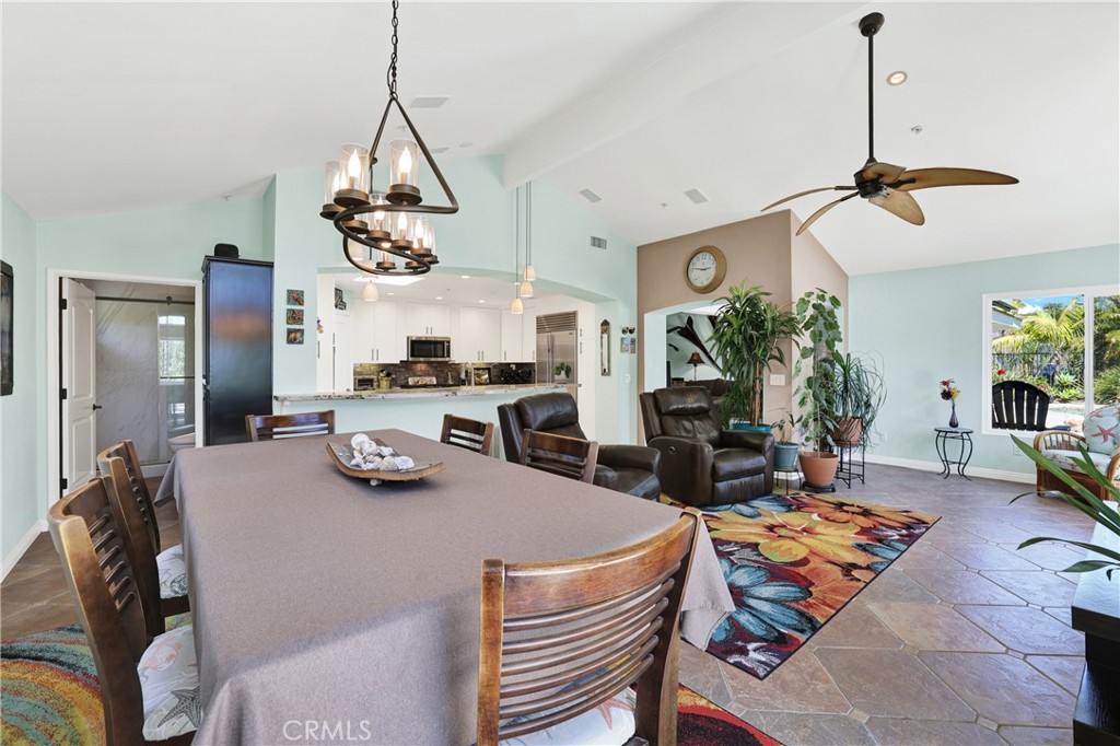 2912 Estancia