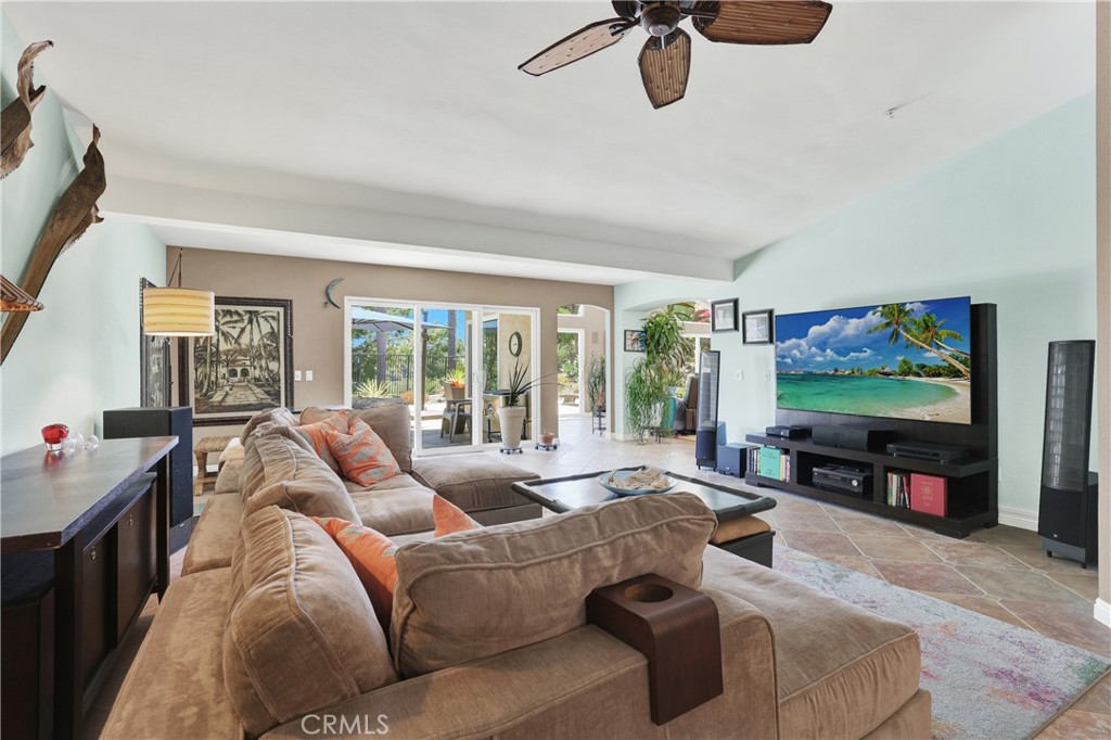 2912 Estancia