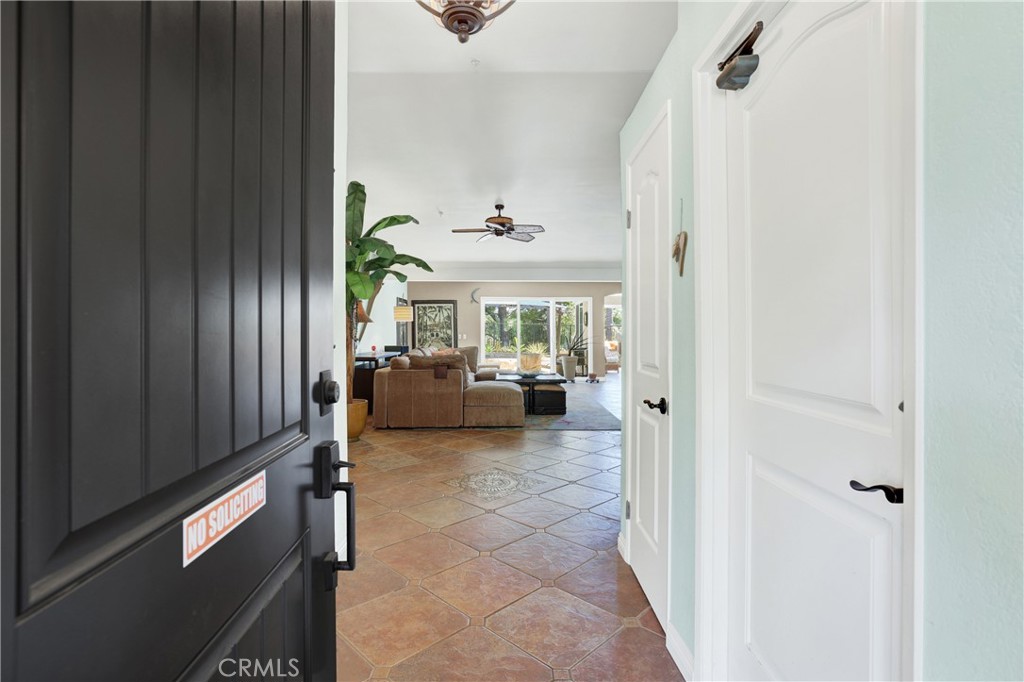 2912 Estancia