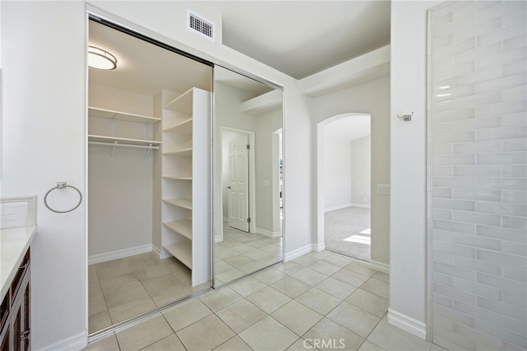 733 Avenida Azor