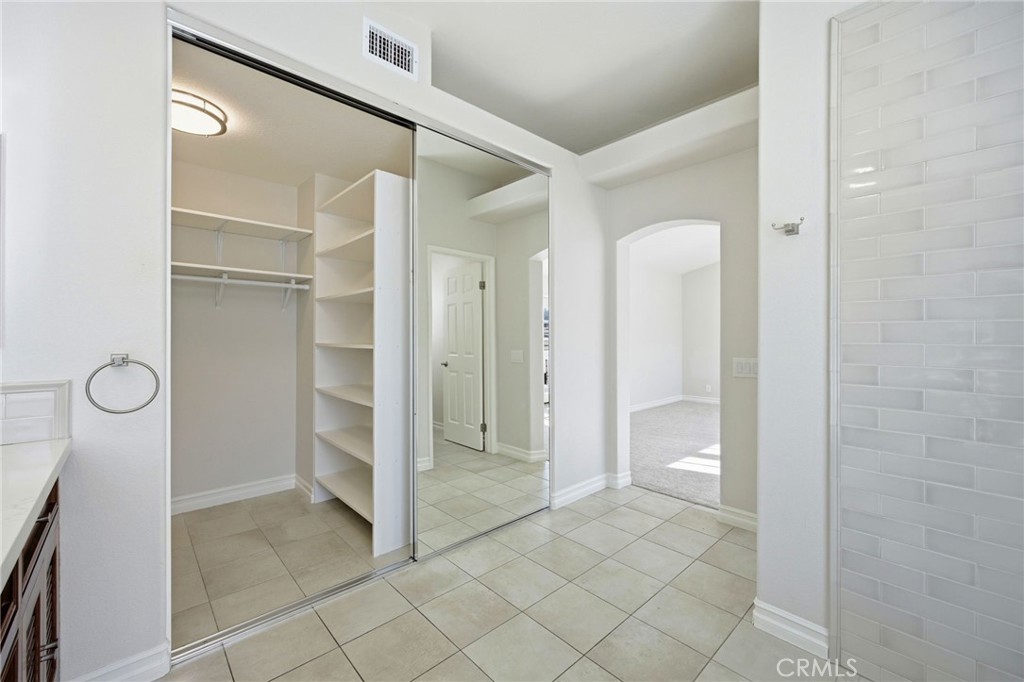 733 Avenida Azor