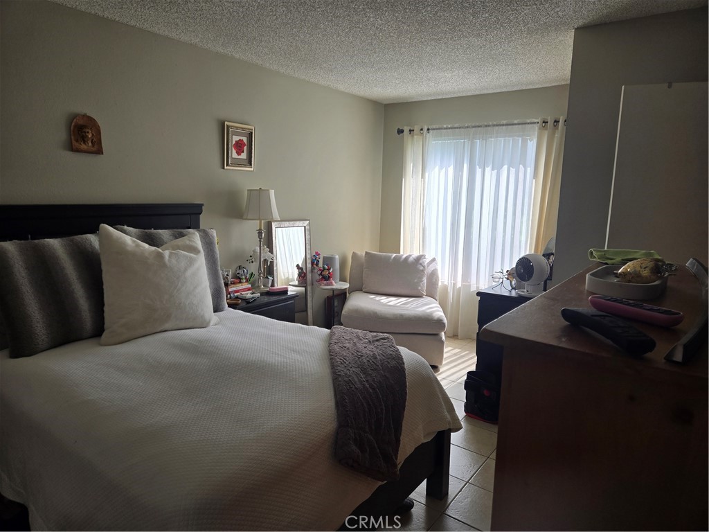 2501 W Sunflower F4