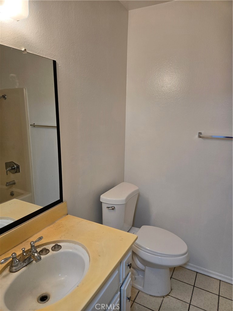 2501 W Sunflower F4
