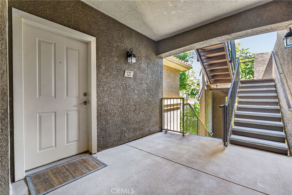 22681 Oakgrove 127