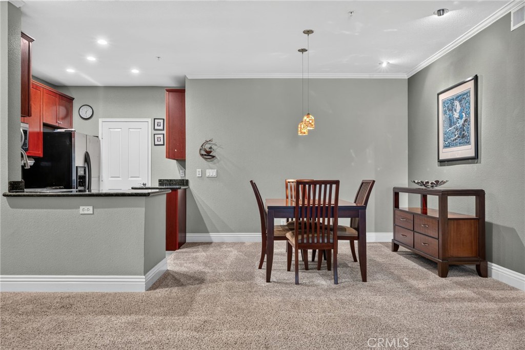 22681 Oakgrove 127