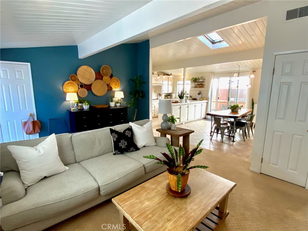 26755 Avenida Las Palmas
