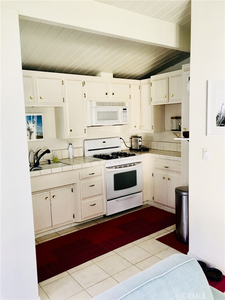 26755 Avenida Las Palmas