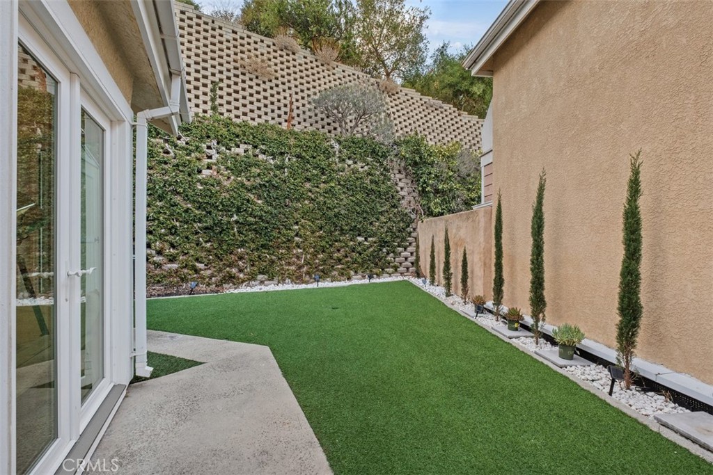 24 La Costa ct.