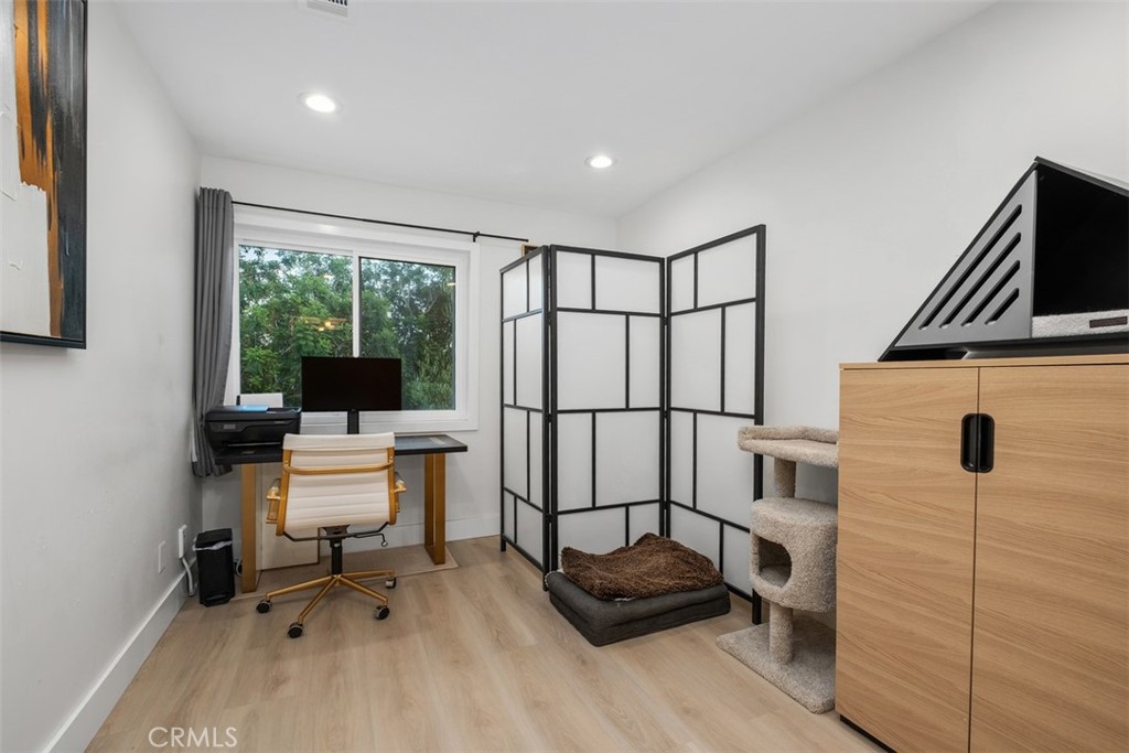 24 La Costa ct.