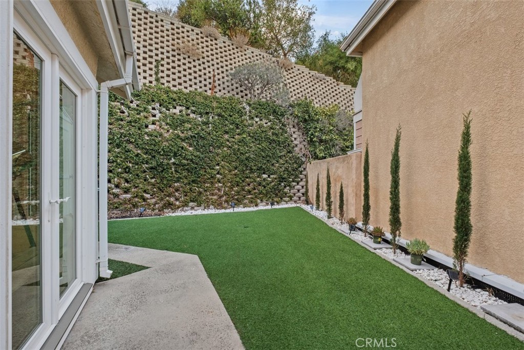 24 La Costa ct.