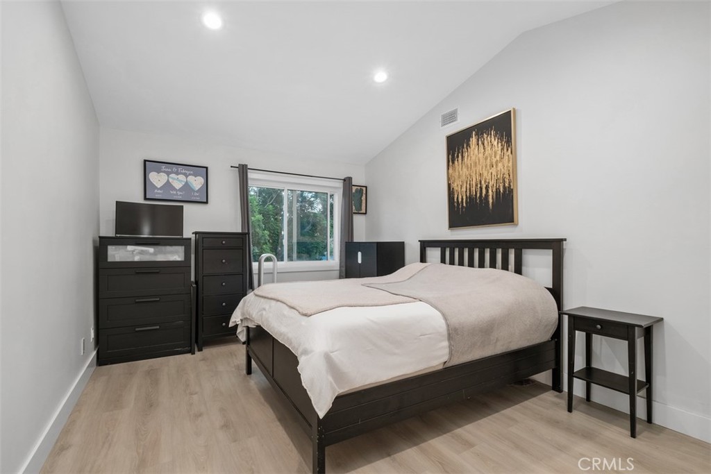 24 La Costa ct.