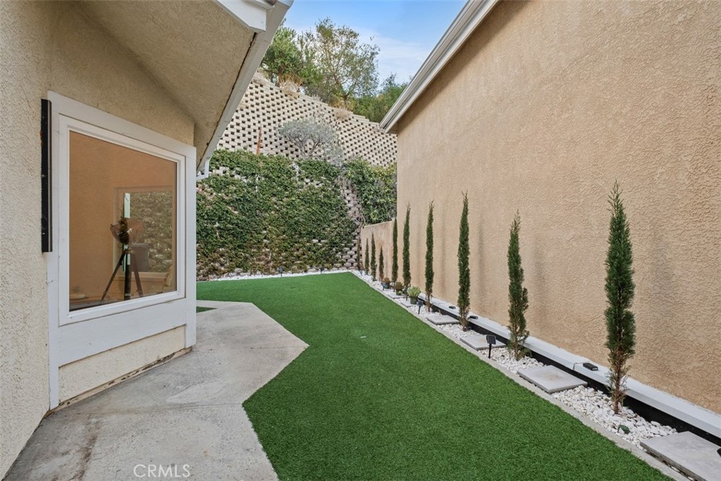 24 La Costa ct.