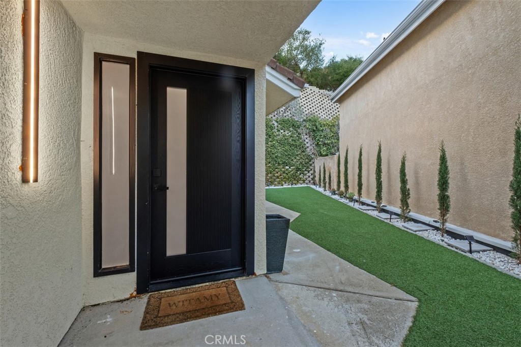 24 La Costa ct.