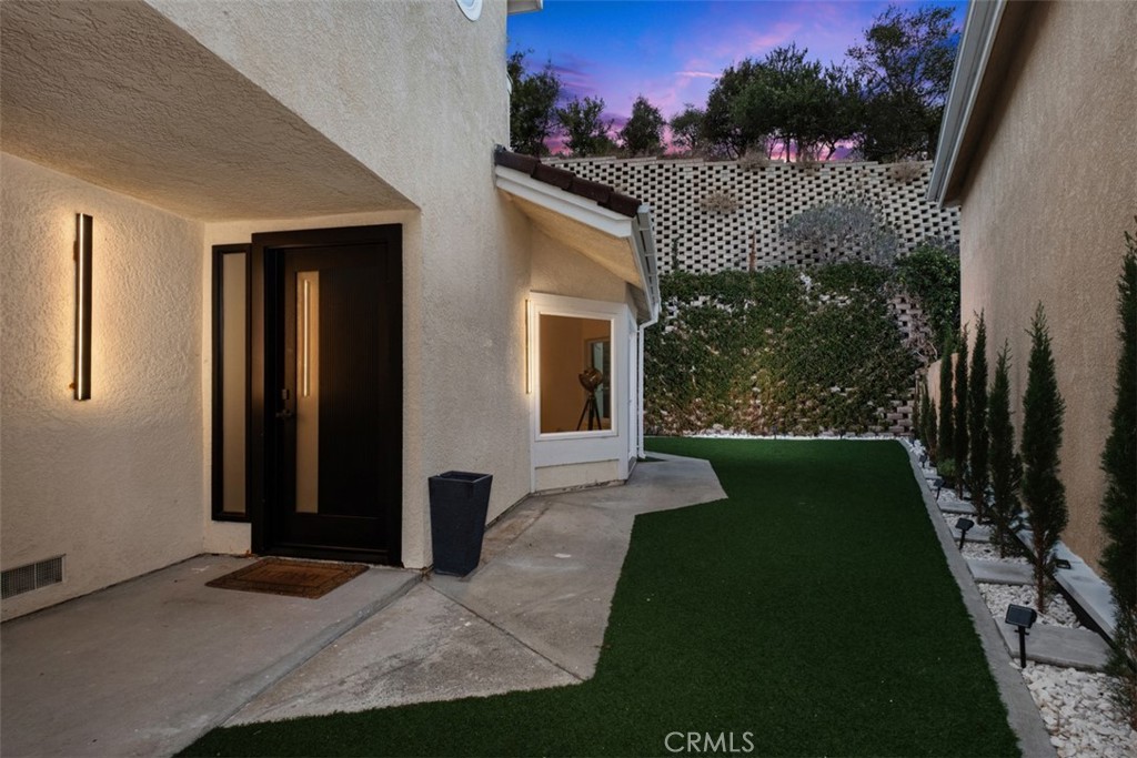 24 La Costa ct.