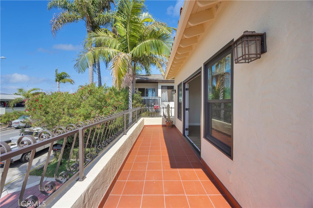 117 Avenida Pelayo