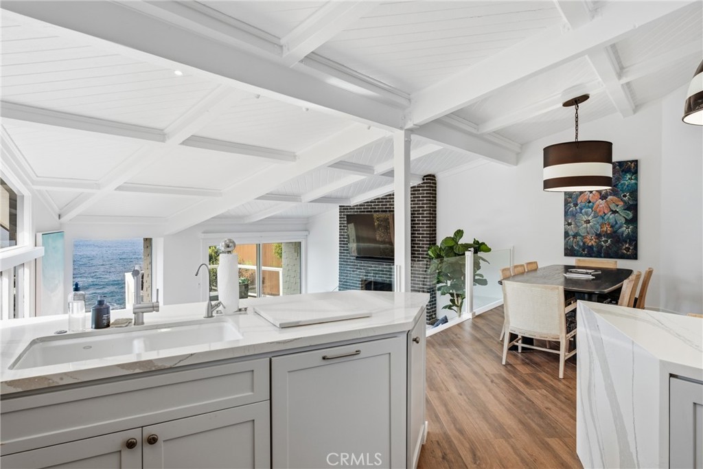 31595 Table Rock