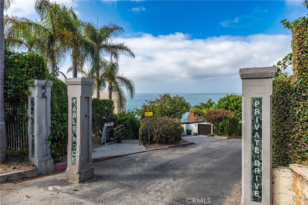 31595 Table Rock