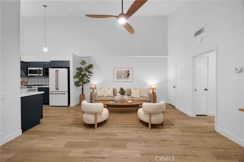 130 Avenida Adobe
