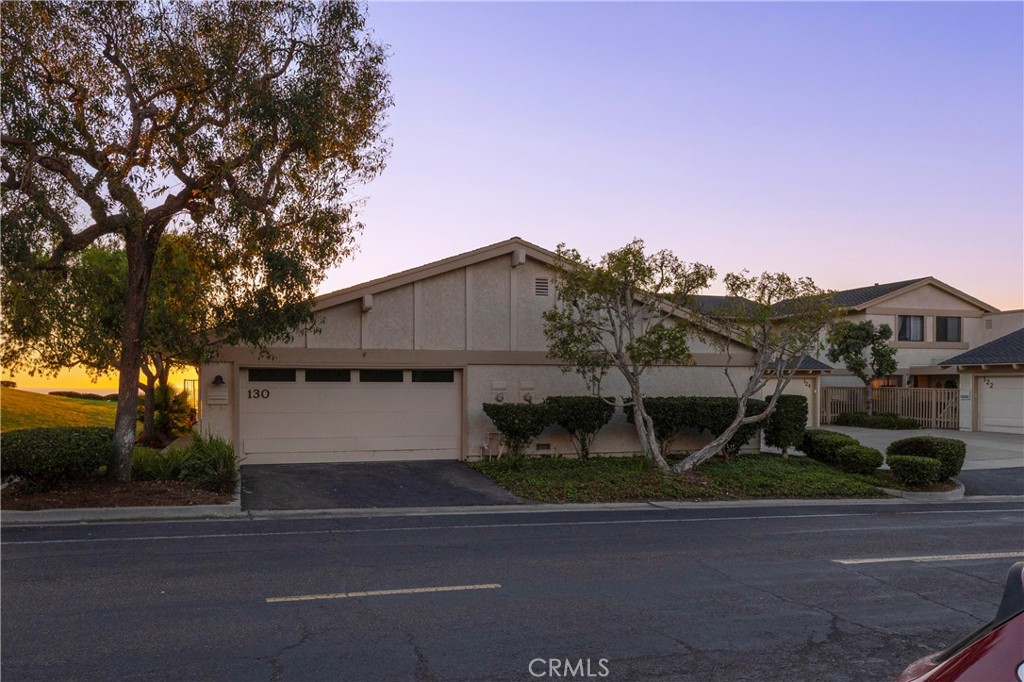 130 Avenida Adobe