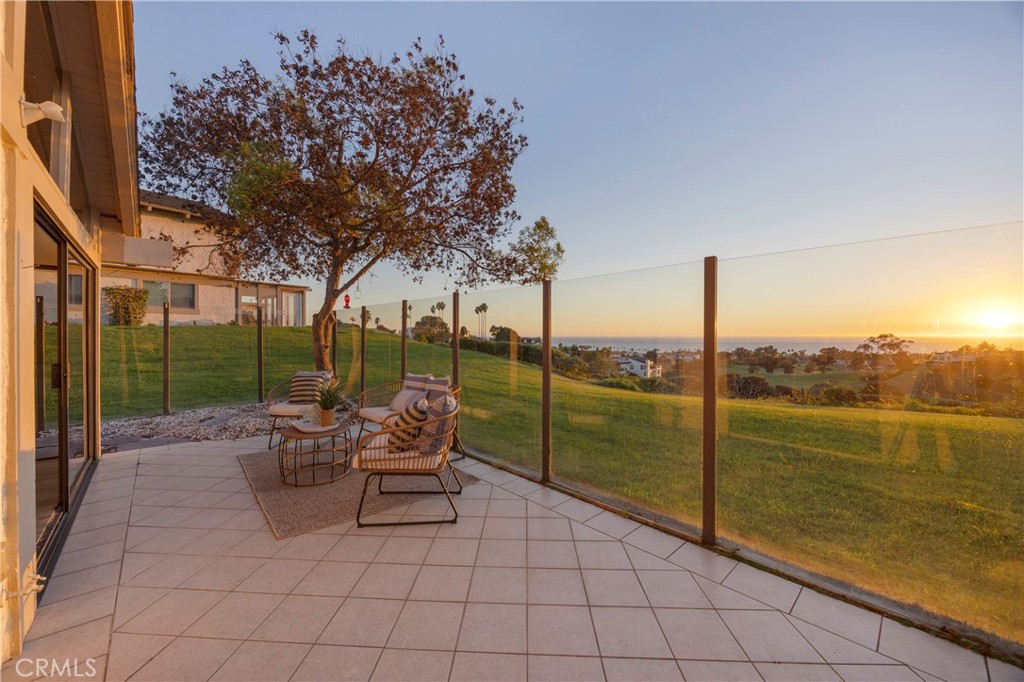 130 Avenida Adobe