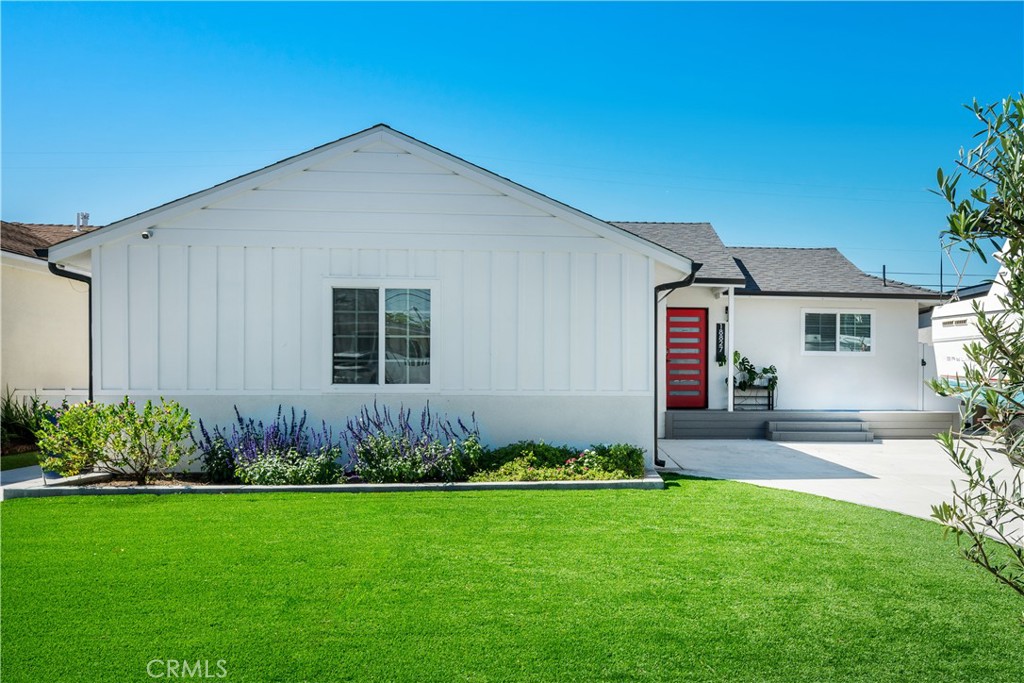 18827 Patronella Avenue