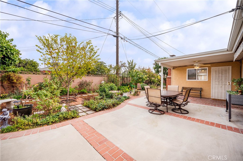 14352 Pleasant Street