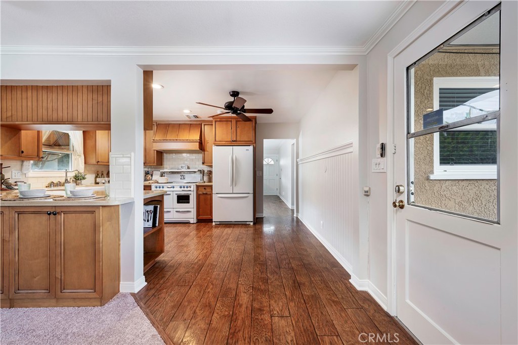 14352 Pleasant Street