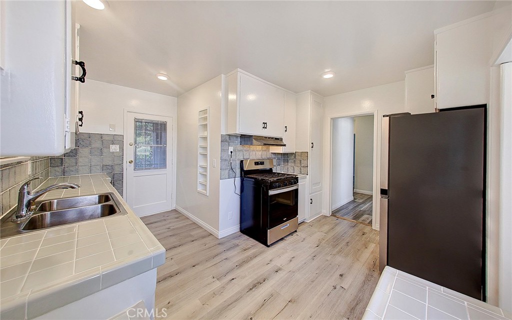 3876 Roble Vista Drive