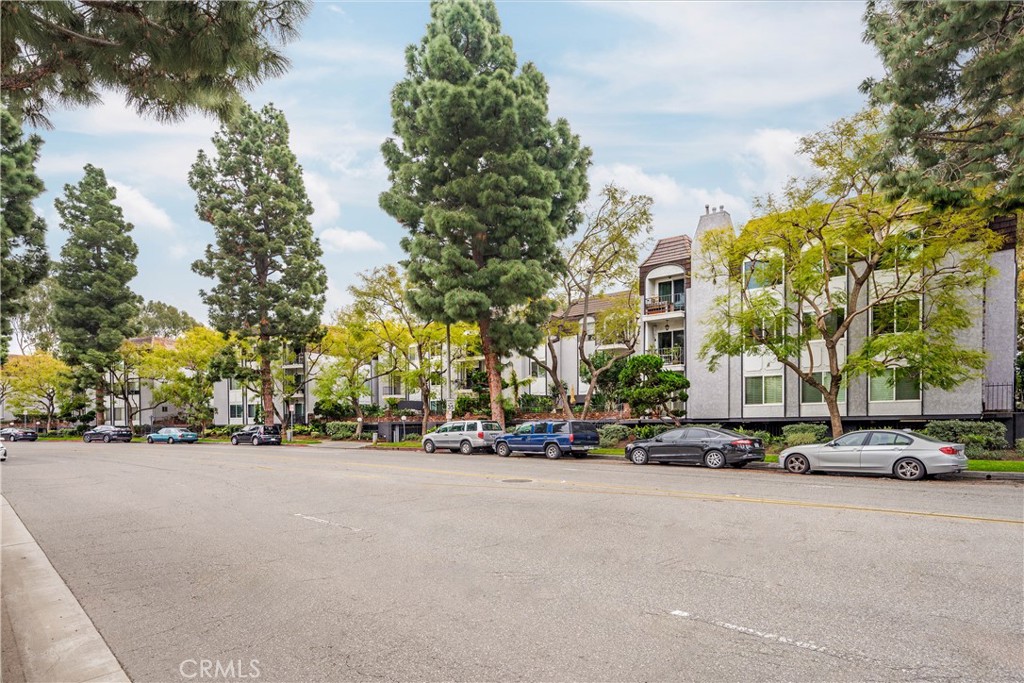 5870 Green Valley Circle 212