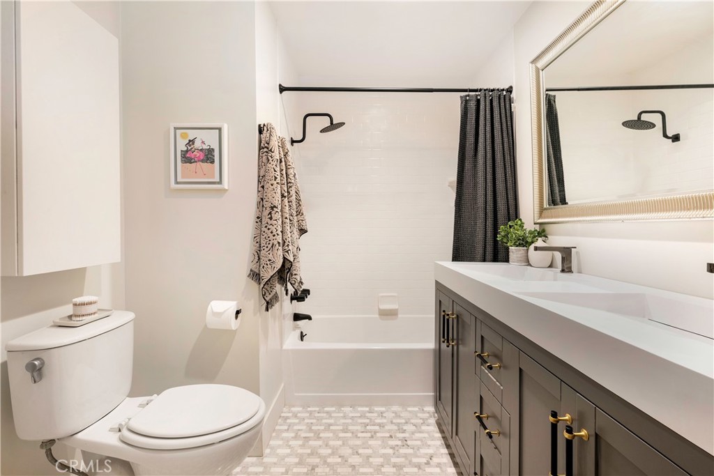 5870 Green Valley Circle 212