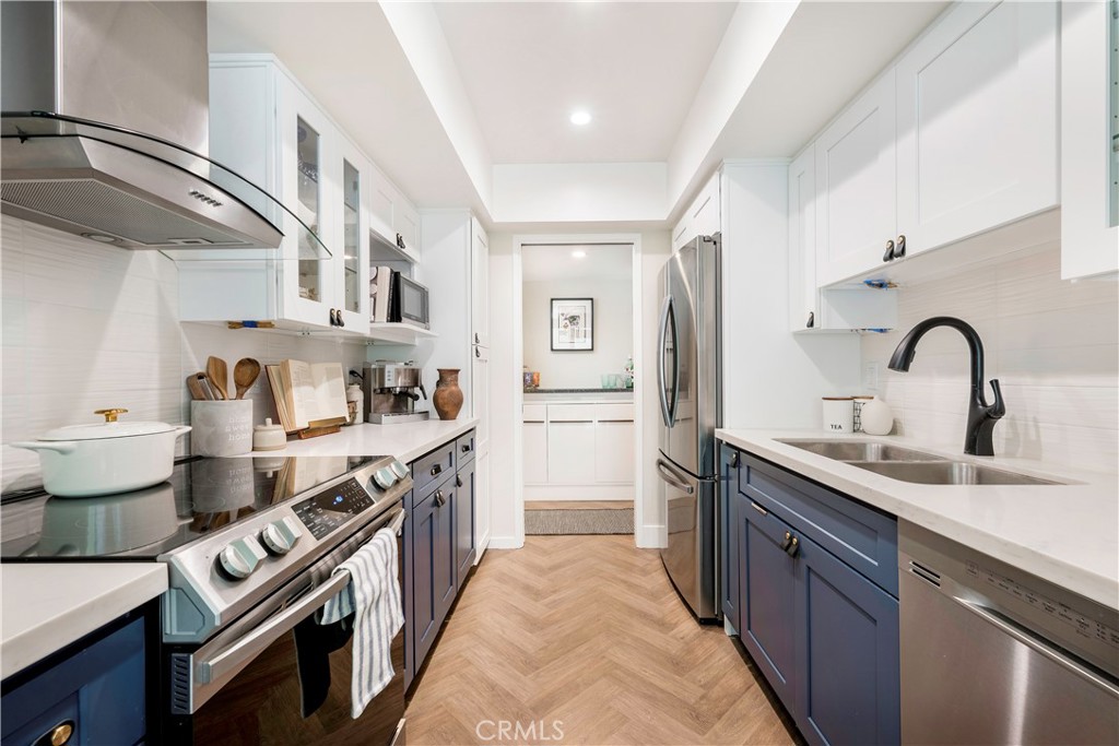 5870 Green Valley Circle 212