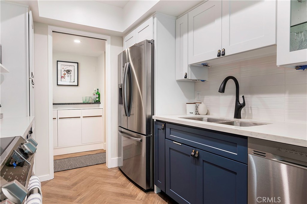 5870 Green Valley Circle 212