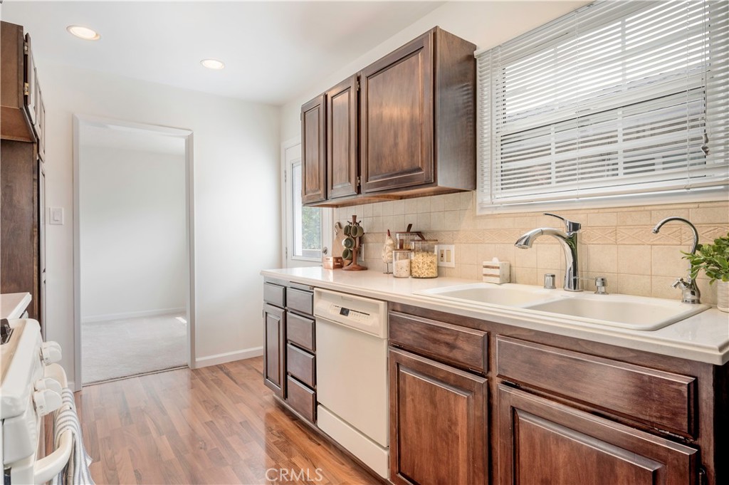 15428 Cranbrook Avenue