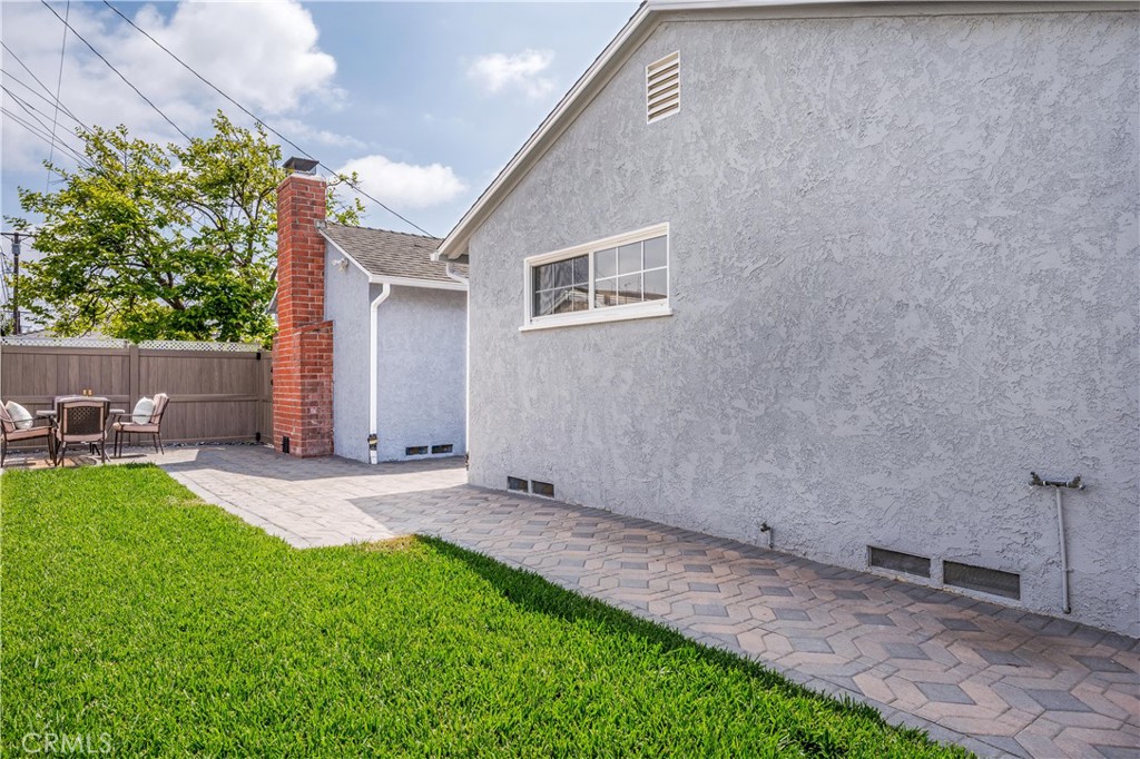 15428 Cranbrook Avenue