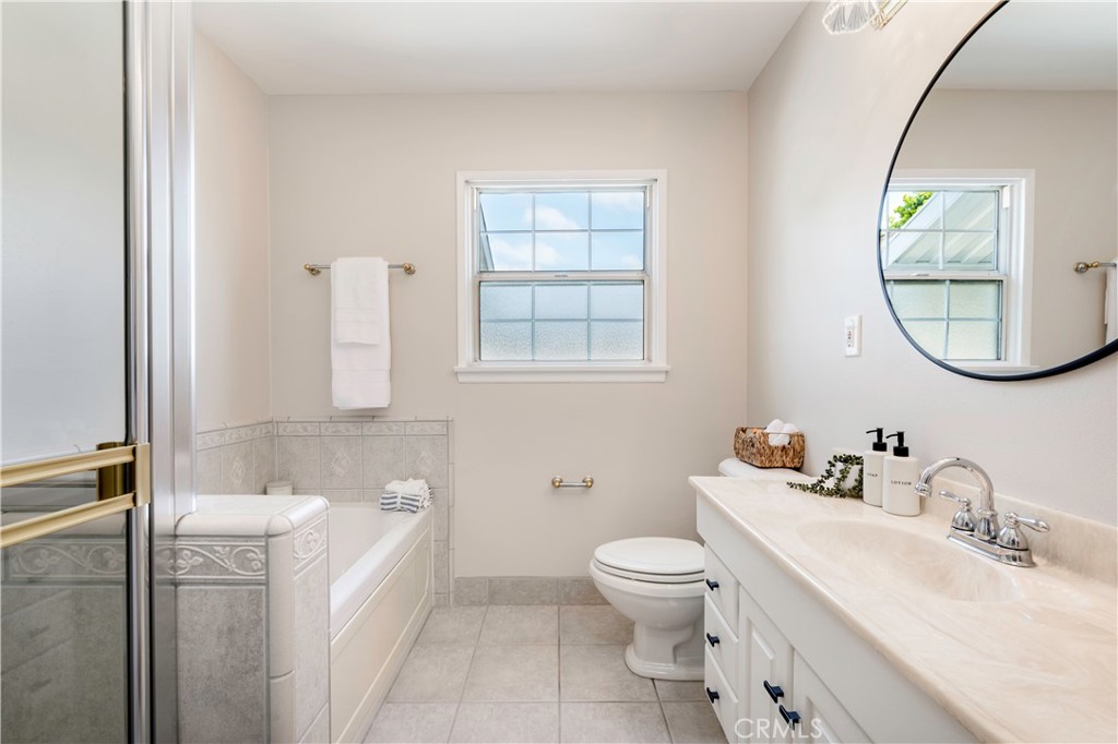 15428 Cranbrook Avenue