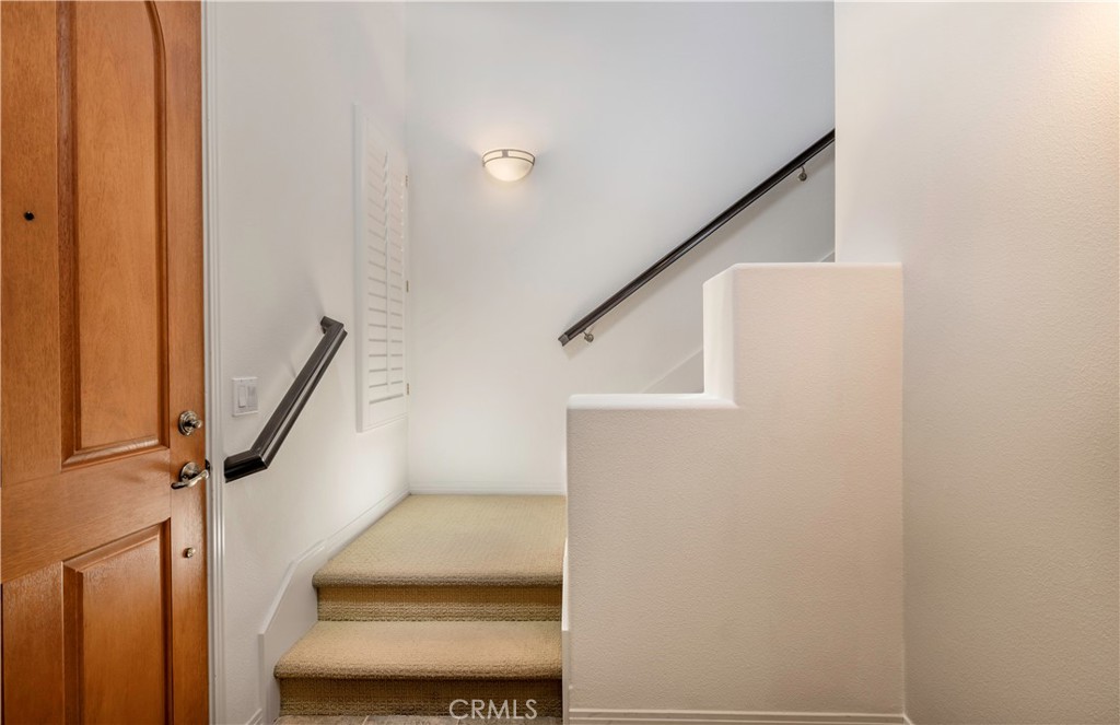 433 N Altadena Drive 6