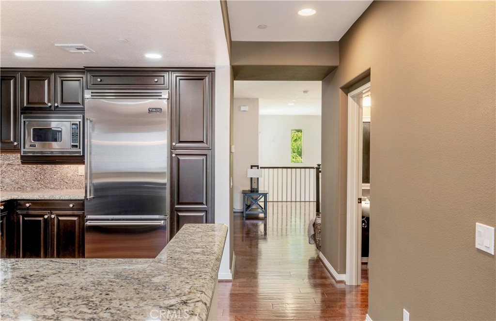 433 N Altadena Drive 6