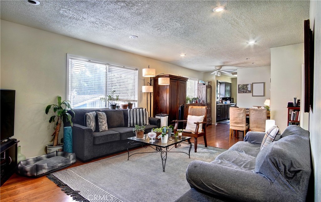 3423 Caroline Avenue