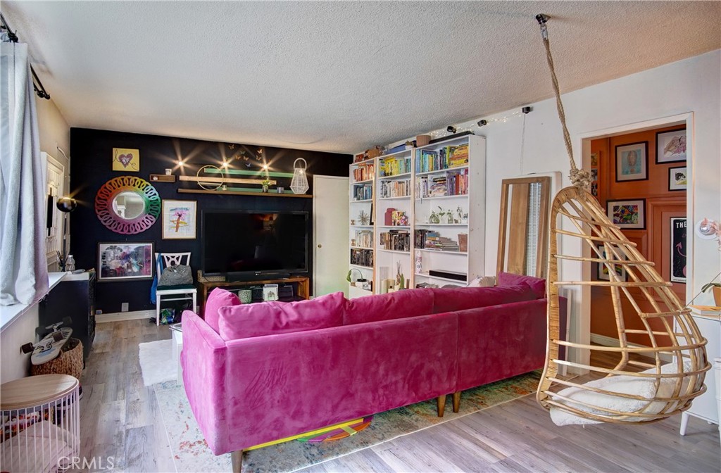 3423 Caroline Avenue