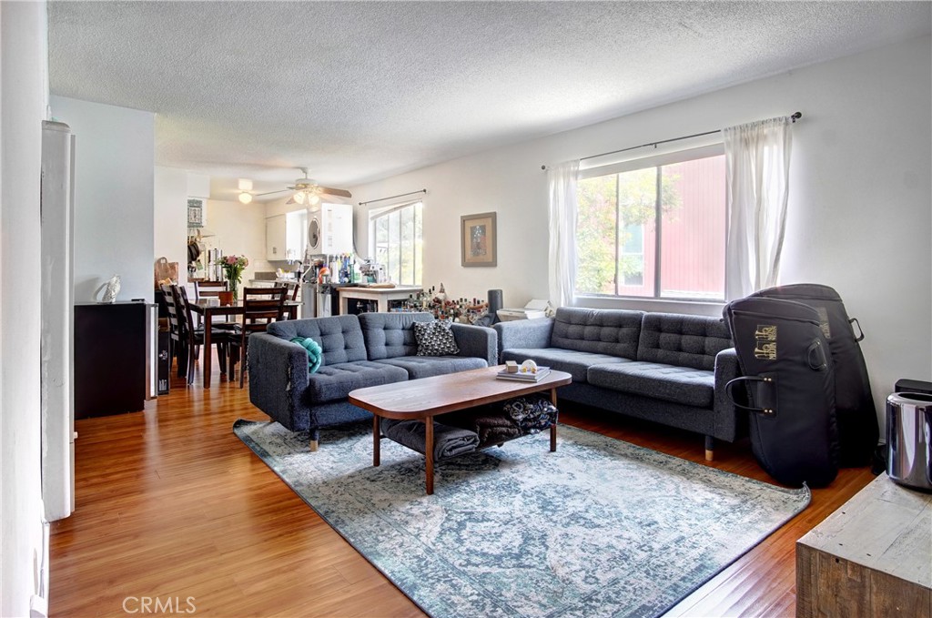 3423 Caroline Avenue