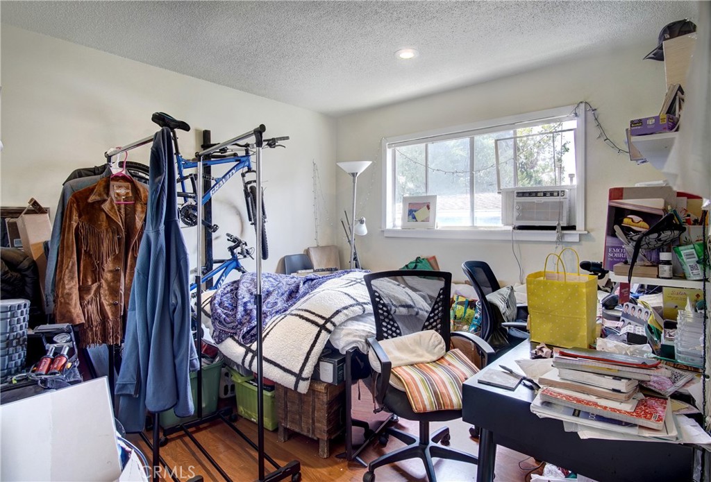 3423 Caroline Avenue