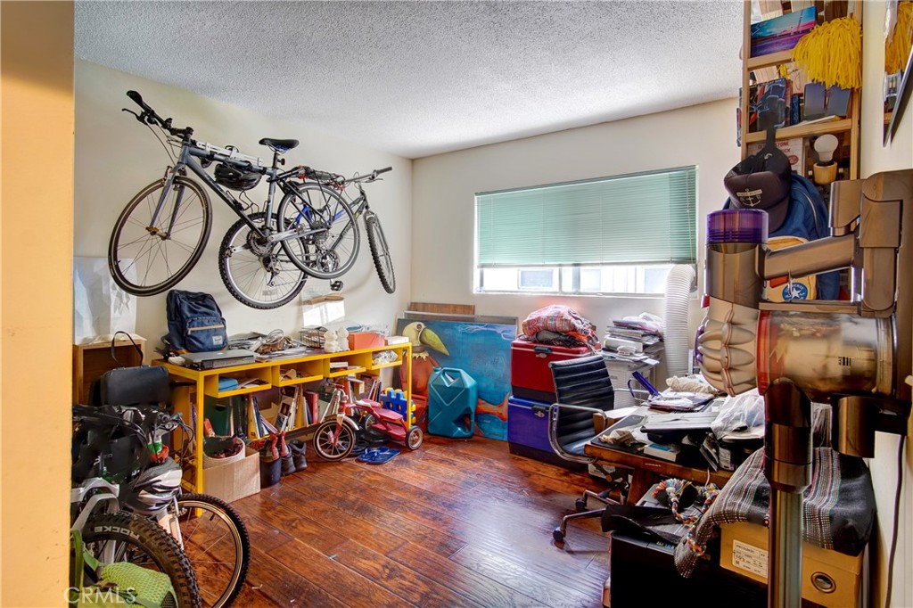 3423 Caroline Avenue