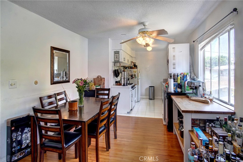 3423 Caroline Avenue