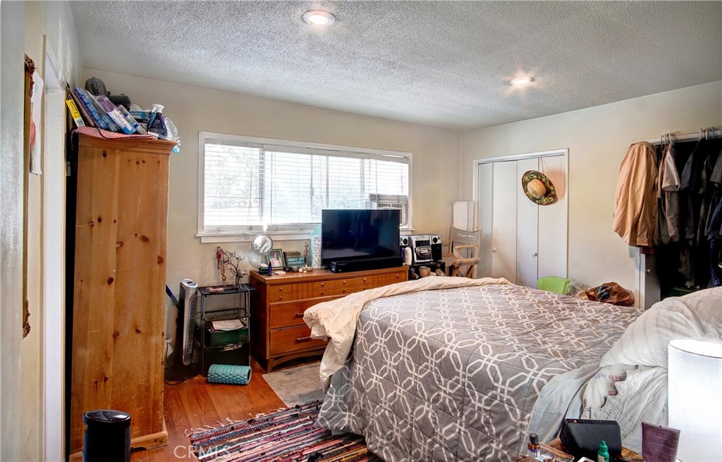 3423 Caroline Avenue